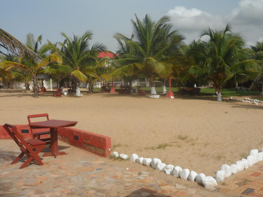 Legacy Tribe Beach Resort Prampram Extérieur photo