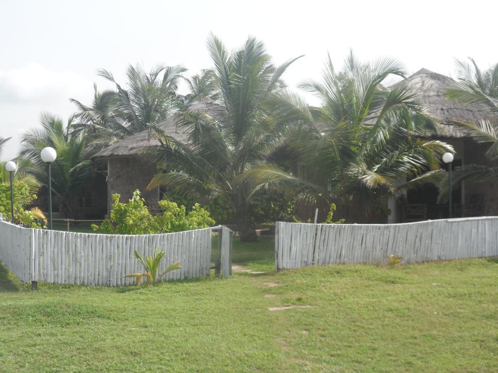 Legacy Tribe Beach Resort Prampram Extérieur photo